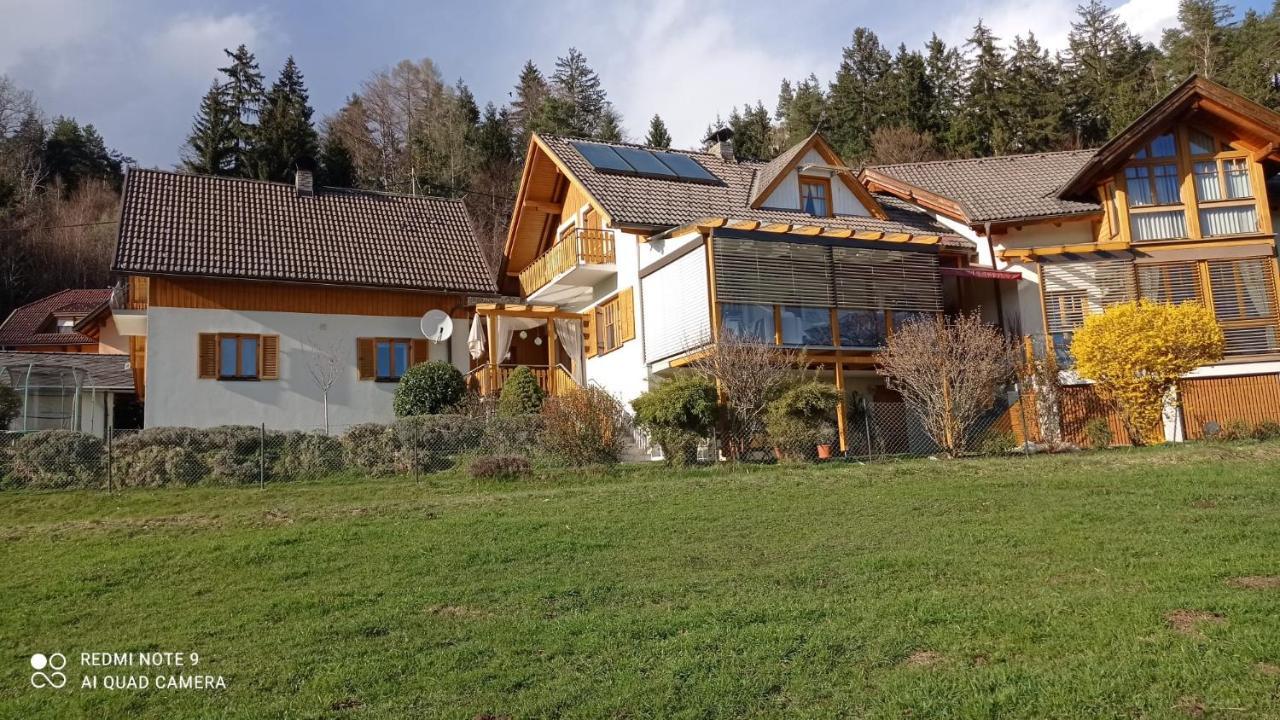 Ferienhaus Familie Zimmermann Keutschach am See Esterno foto