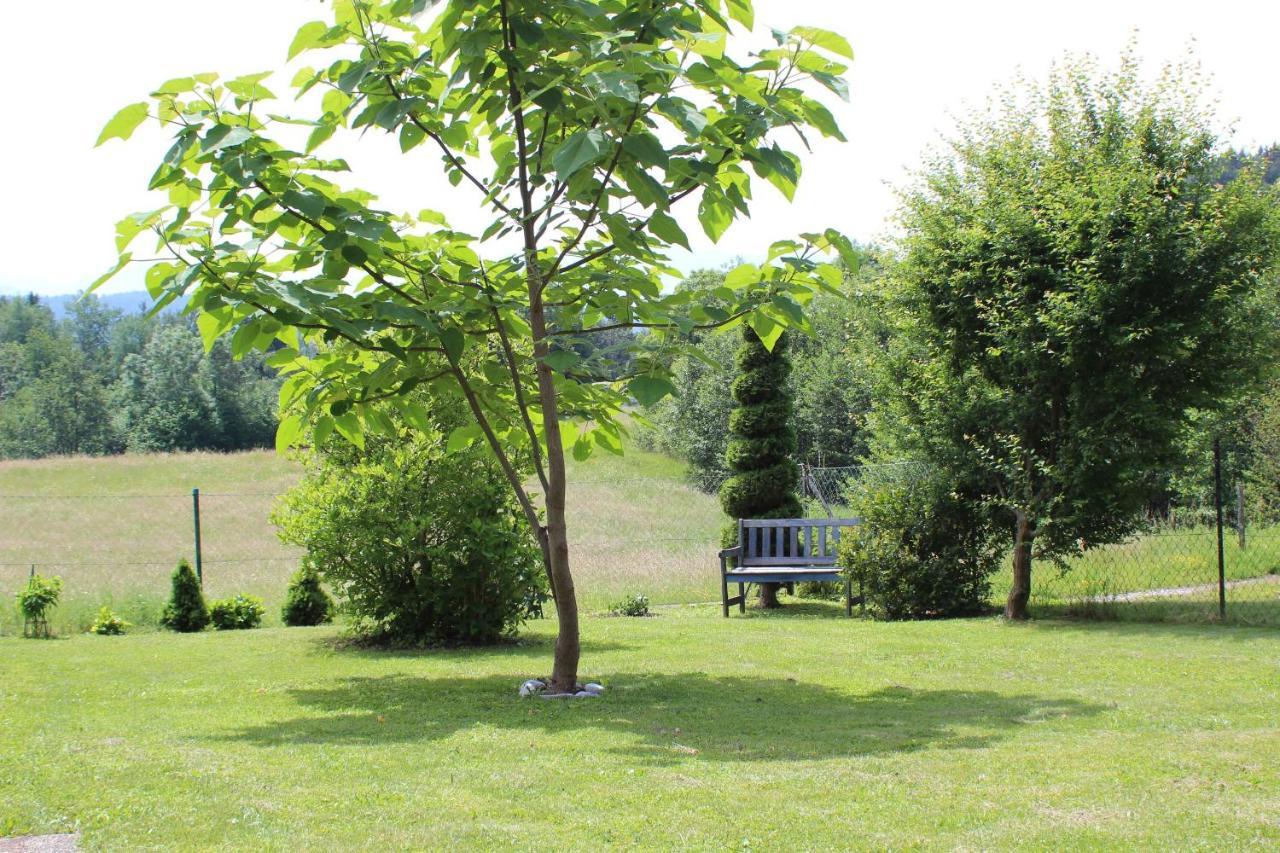 Ferienhaus Familie Zimmermann Keutschach am See Esterno foto