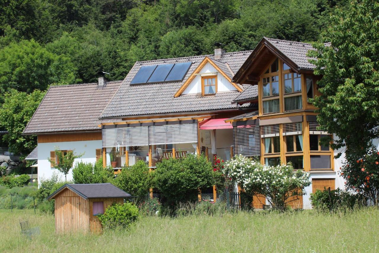 Ferienhaus Familie Zimmermann Keutschach am See Esterno foto
