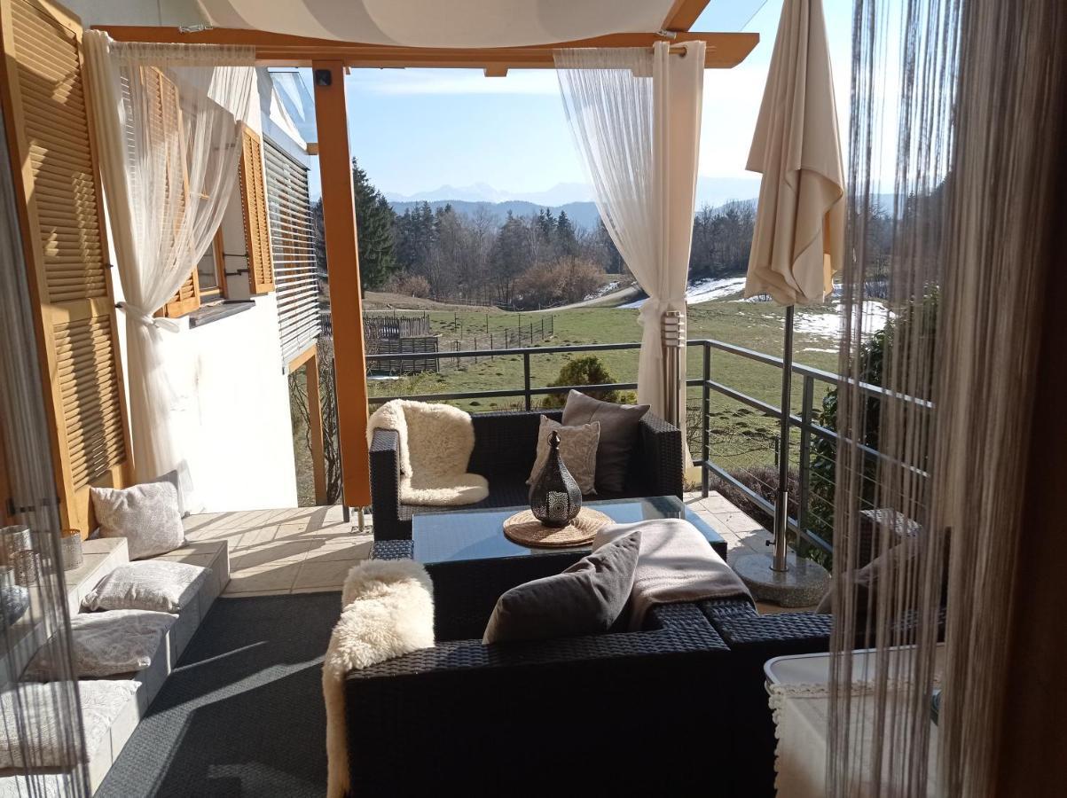 Ferienhaus Familie Zimmermann Keutschach am See Esterno foto